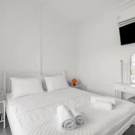 Villa μyrsini Katomerion