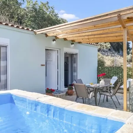 Villa μyrsini Katomerion